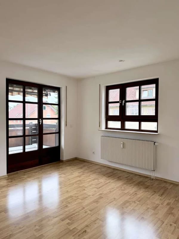 Immobilie in Kressbronn am Bodensee - Sofort einziehen: Helle 3-Zimmer-Wohnung mit Balkon und Tiefgaragenstellplatz - Bild 2