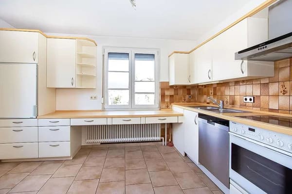 Immobilie in Gammertingen - Großes Familienhaus mit Garten - charmantes Wohnen mit Dachterrasse - Bild 1