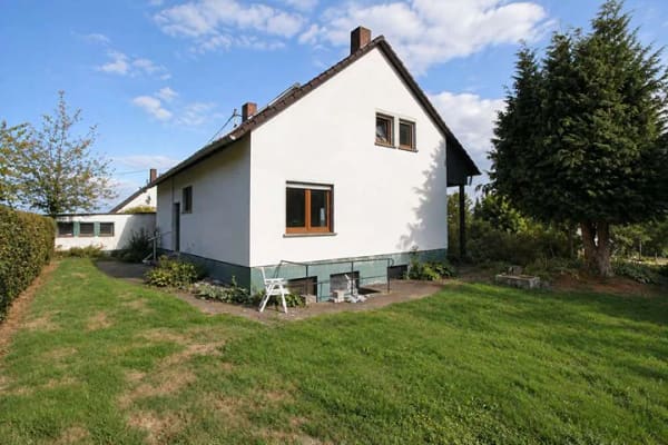 Immobilie in Girod - Einfamilienhaus mit großzügigem Gartengrundstück und individuellem Gestaltungspotenzial - Bild 3