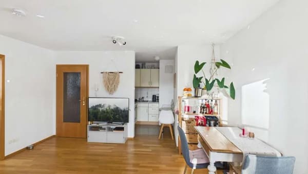 Immobilie in Leutkirch im Allgäu - Kurze Wege, bequemes Wohnen: Zwei Zimmer mit Aufzug und Balkon - Bild 1
