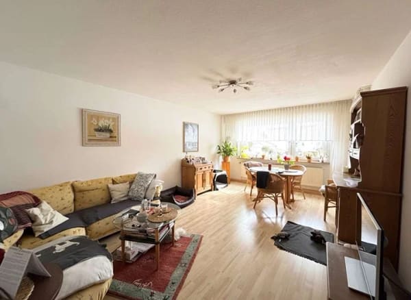 Immobilie in Waiblingen - Schöne und helle 2 Zi-Whg. (ca. 54 m²) mit Balkon in Waiblingen - Bild 1