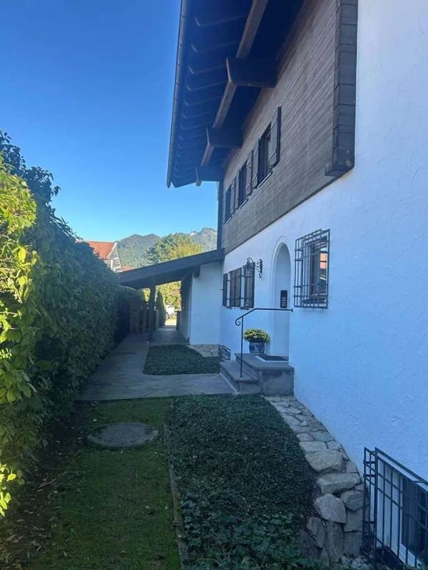 Immobilie in Grassau - Gemütliche Zweizimmerwohnung mit Erker in ruhiger Wohnlage - Bild 3