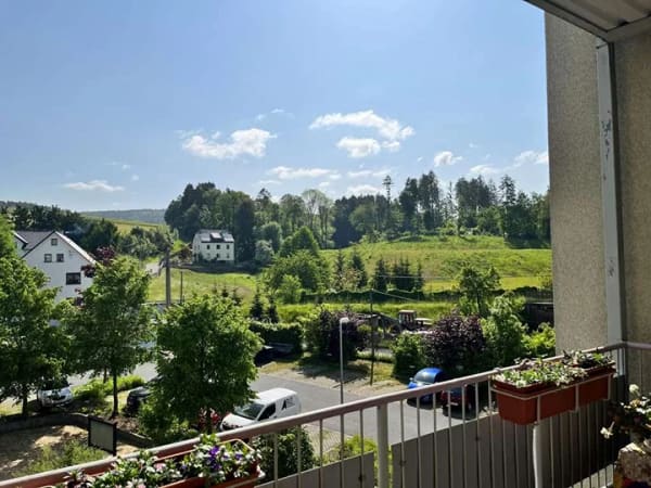 Immobilie in Hartmannsdorf bei Kirchberg - Eigentumswohnung, Wohn- Schlafzimmer, Küche, Bad, Balkon und Garage in Kirchberg/Erzg. - Bild 3