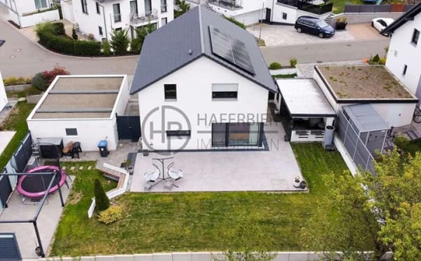 Immobilie in Eschenbach - Modernes Weber Einfamilienhaus in ruhiger Randlage – hochwertiges Wohnen in Eschenbach - Bild 2