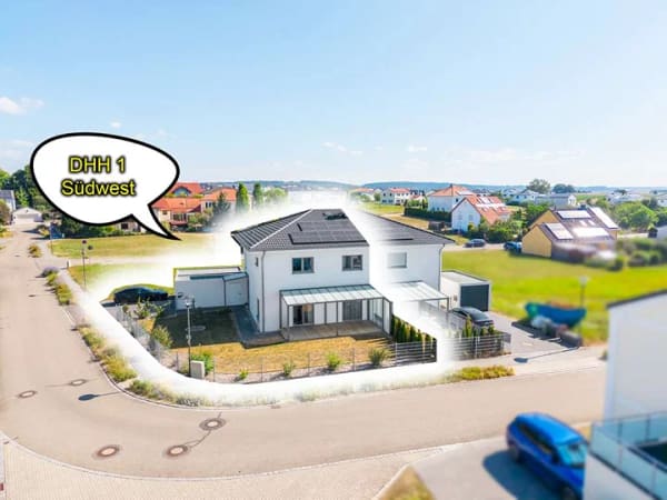 Immobilie in Eitensheim - Ein gesamtes Doppelhaus - KfW-Effizienzhaus 40+ mit Photovoltaik, E3DC Hauskraftwerk - drei Garagen! - Bild 1