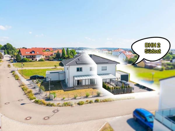Immobilie in Eitensheim - Ein gesamtes Doppelhaus - KfW-Effizienzhaus 40+ mit Photovoltaik, E3DC Hauskraftwerk - drei Garagen! - Bild 2
