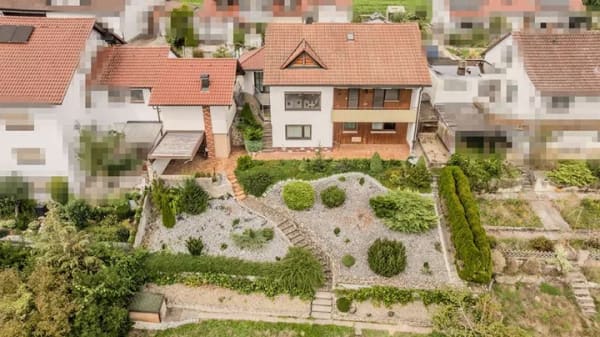 Immobilie in Laupheim - Solides Einfamilienhaus mit Weitblick in ruhiger Sackgassenlage - Bild 3