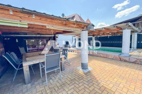Immobilie in Ballenstedt - Reihenendhaus mit modernem Anbau, Pool und vielseitigen Nutzungsmöglichkeiten in Ballenstedt! - Bild 3