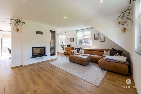 Immobilie in Herrischried - LFI | Einzigartige & exklusive Traumwohnung mit Terrasse, Garten | mit hochwertiger Küche u. Kamin - Bild 4