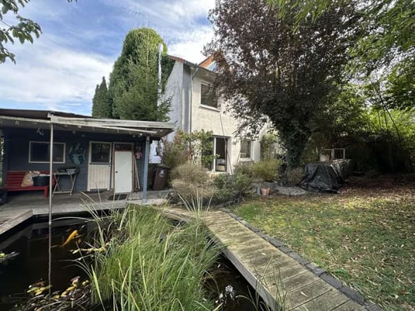 Immobilie in Kaufungen - Raumwunder mit Gartenidylle – großzügiges Reihenendhaus auf 3 Etagen mit Kamin & Garage! - Bild 0