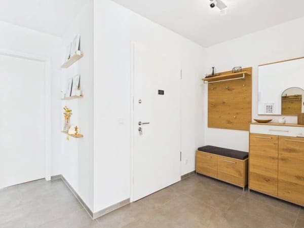 Immobilie in Oberbillig - Neuwertige Wohnung mit 2 Balkonen und Blick ins Grüne! L - Grevenmacher nur 8min! - Bild 2