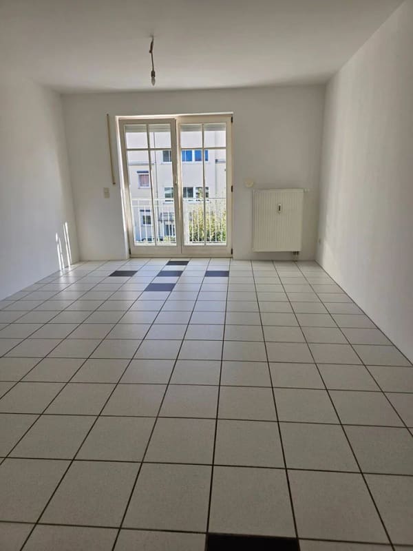 Immobilie in Kolbermoor - gepflegte 1 Zimmer Wohnung mit Balkon  - Bild 1
