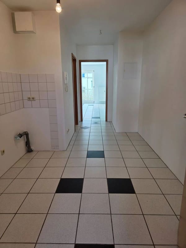 Immobilie in Kolbermoor - gepflegte 1 Zimmer Wohnung mit Balkon  - Bild 2