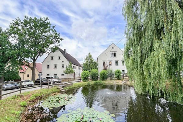 Immobilie in Dresden - Historischer Dreiseitenhof mit 4 Wohneinheiten und Nutzungspotential in idyllischer Lage - Bild 0