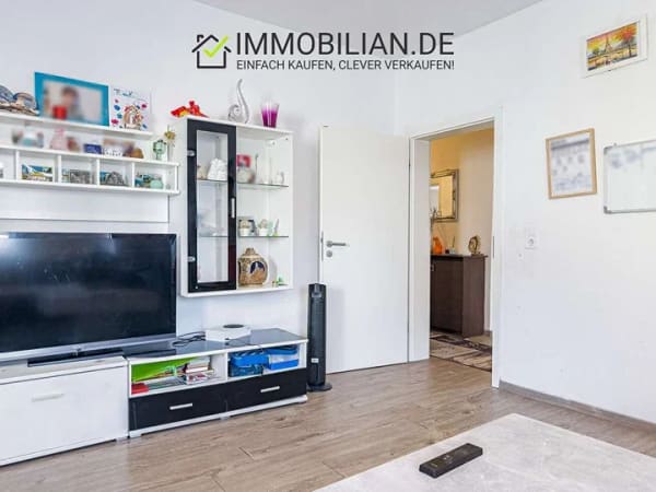 Immobilie in Gaildorf - Sanierte 4-Zimmer-Wohnung mit Terrasse, Garten und Stellplatz - Bild 1