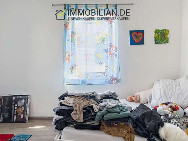 Immobilie in Gaildorf - Sanierte 4-Zimmer-Wohnung mit Terrasse, Garten und Stellplatz - Bild 4