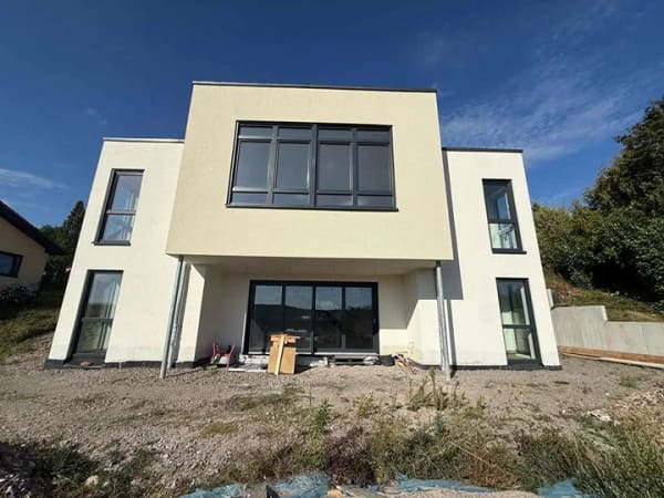 Immobilie in Hornbach - Großzügiges Einfamilienhaus - Erstbezug - Bild 0
