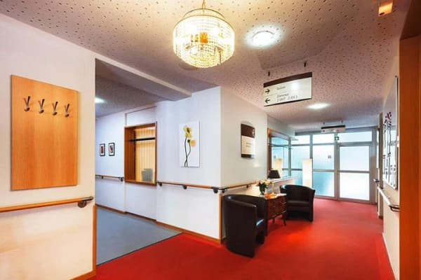 Immobilie in Freiburg im Breisgau - Lukrative Kapitalanlage - jetzt Wohneinheit im Wohnstift Freiburg sichern! - Bild 2