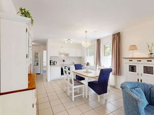 Immobilie in Rerik - Charmante 3-Zimmer-Wohnung mit Terrasse und Blick ins Grüne - Bild 2