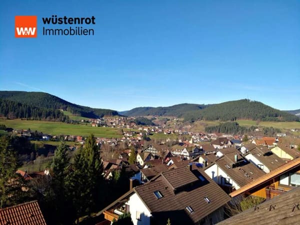 Immobilie in Baiersbronn - 2-Zimmer-Wohnung mit überdachter Eckterrasse und PKW-Stellplatz - Bild 1