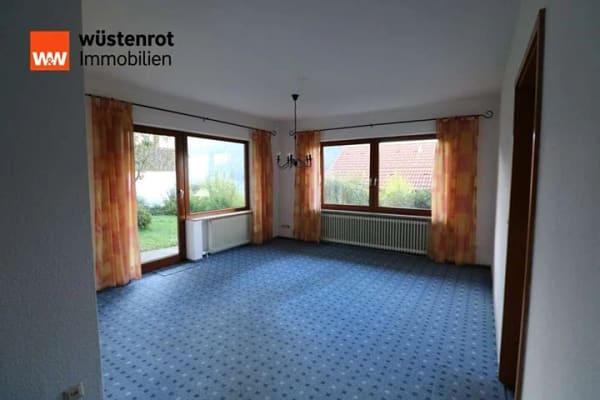 Immobilie in Baiersbronn - 2-Zimmer-Wohnung mit überdachter Eckterrasse und PKW-Stellplatz - Bild 2
