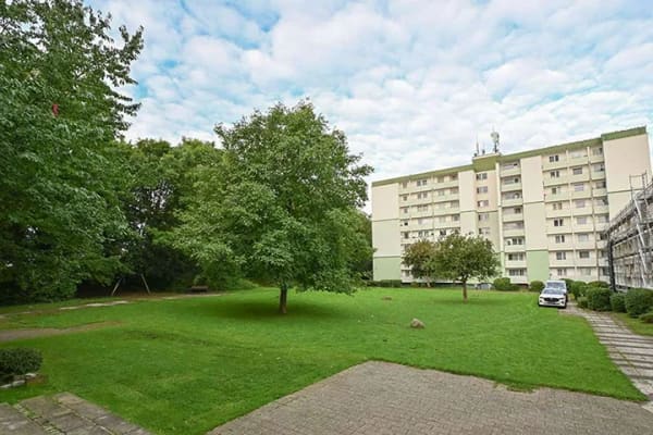 Immobilie in Lübeck - Gut geschnittene, helle 1,5-Zimmerwohnung mit Balkon! - Bild 0