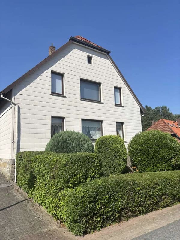 Immobilie in Auetal - Großes Wohnhaus mit viel Potenzial  direkt am Wald - Bild 0