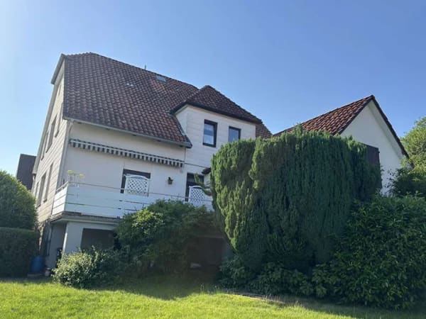 Immobilie in Auetal - Großes Wohnhaus mit viel Potenzial  direkt am Wald - Bild 3