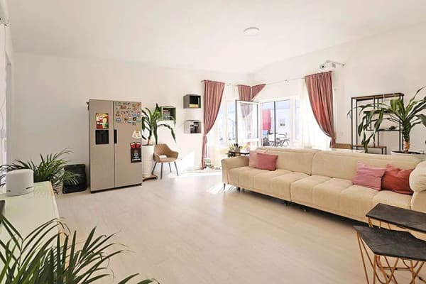 Immobilie in Steinenbronn - Einziehen & wohlfühlen: Modernisierte Wohnung mit hohen Decken und Balkon - Bild 1