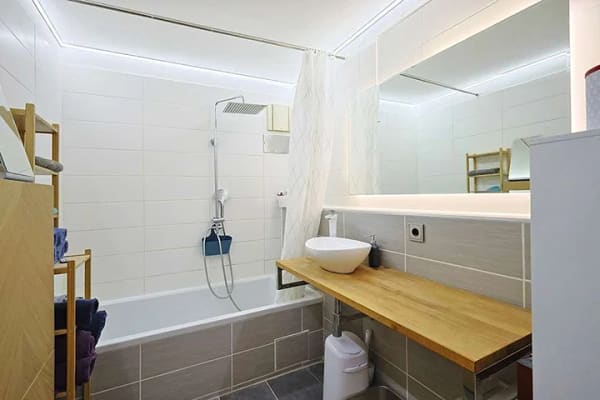 Immobilie in Steinenbronn - Einziehen & wohlfühlen: Modernisierte Wohnung mit hohen Decken und Balkon - Bild 4