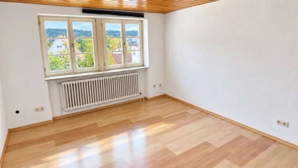 Immobilie in Dietingen - Geräumige 4-Zimmer-Wohnung in einem Kulturdenkmal mit Kfz-Stellplatz - Bild 2
