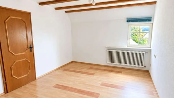 Immobilie in Dietingen - Geräumige 4-Zimmer-Wohnung in einem Kulturdenkmal mit Kfz-Stellplatz - Bild 3