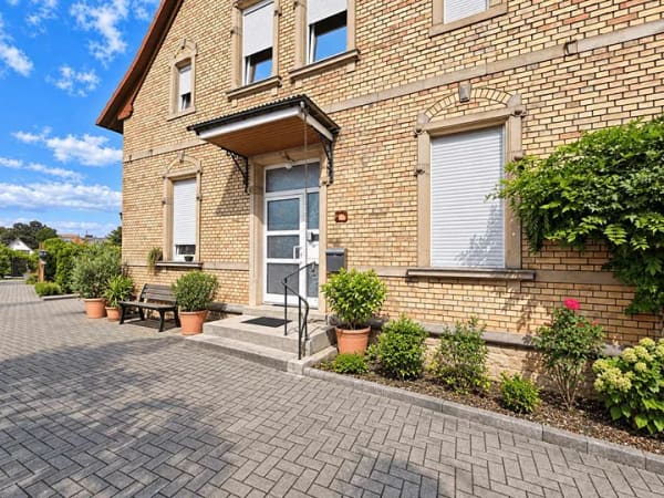 Immobilie in Edenkoben - Zwei Häuser, fünf Einheiten – vielseitiges Immobilienensemble in Edenkoben - Bild 3