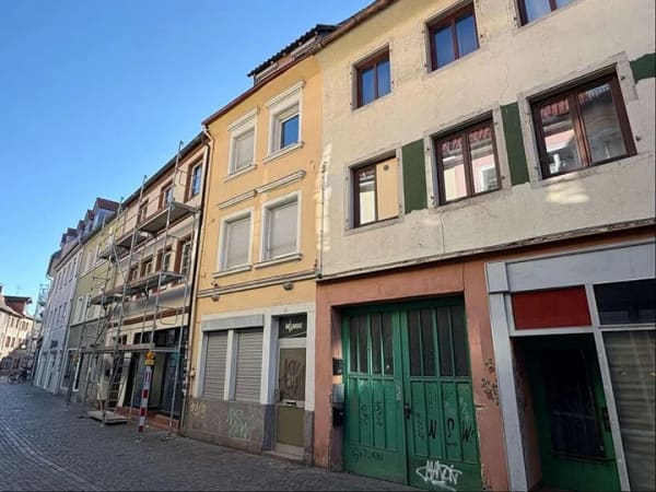 Immobilie in Landau in der Pfalz - Gepflegtes Stadthaus mit kleiner Gewerbeeinheit 
 - Bild 1