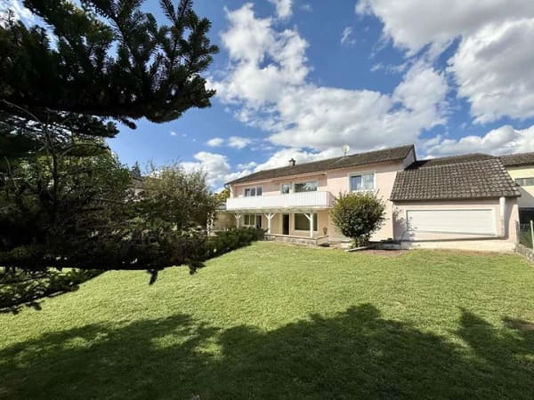 Immobilie in Kösching - Ein kleines Paradies für zwei Generationen - Einfamilienhaus mit Einliegerwohnung in Kösching - Bild 0