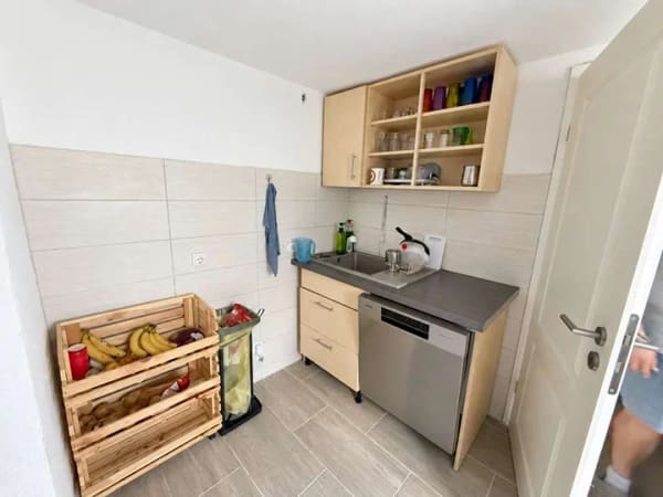 Immobilie in Waldachtal - Praktische Doppelhaushälfte- teilsaniert zur weiteren Gestaltung - Bild 4