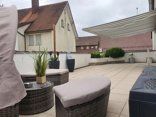 Immobilie in Tiefenbronn - 5-Familienhaus mit Ausbaupotential zum Verkauf - Bild 2