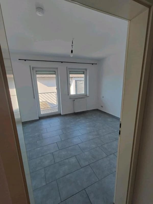 Immobilie in Rheinmünster - 2 Zimmerwohnung mit Balkon, Parkplatz und Kellerraum - Bild 0