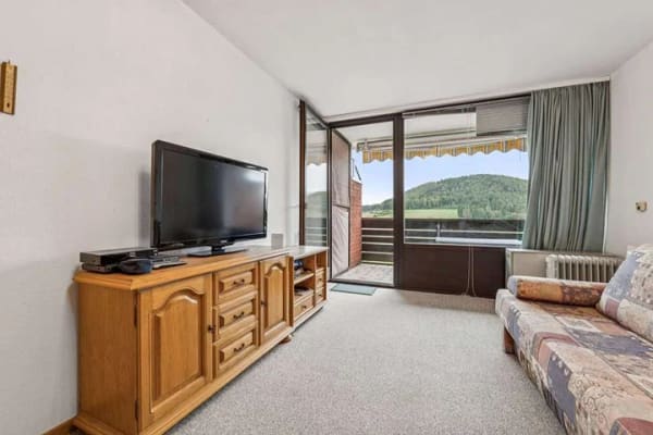 Immobilie in Riedenburg - Ihr Rückzugsort im Altmühltal – Apartment mit Panoramablick, neuer EBK & TG-Stellplatz - Bild 1
