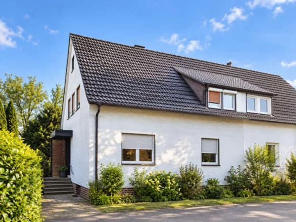 Immobilie in Rheda-Wiedenbrück - Familienhaus mit großem Grundstück/weitere Bebauungsmöglichkeit
(Erbpacht)
*4243 G Wiedenbrück - Bild 2