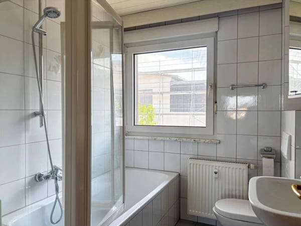 Immobilie in Teublitz - Zweifamilienhaus im Herzen von Teublitz - Bild 3