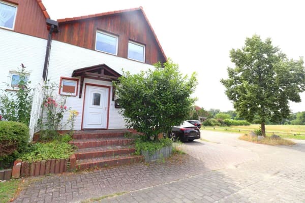Immobilie in Eschede - Gepflegte Doppelhaushälfte mit Vollkeller, Carport und sonnigem Garten in Eschede - Bild 0