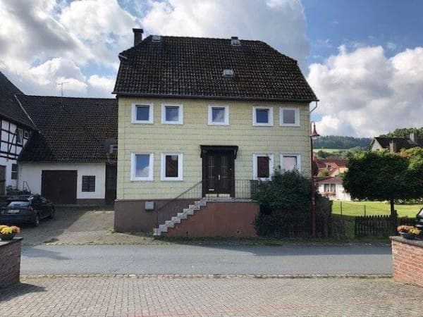 Immobilie in Heinsen - Ländliches Fachwerkhaus mit Scheune und Grundstück - ideal für  Handwerker - Bild 0