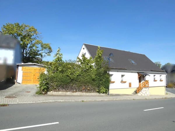 Immobilie in Saalburg-Ebersdorf - Stilvolles Familienhaus mit besonderem Innendesign in Saalburg-Ebersdorf OT Schönbrunn! - Bild 2