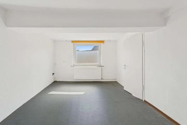 Immobilie in Hellenhahn-Schellenberg - Einfamilienhaus freistehend in Hellenhahn-Schellenberg - Bild 2