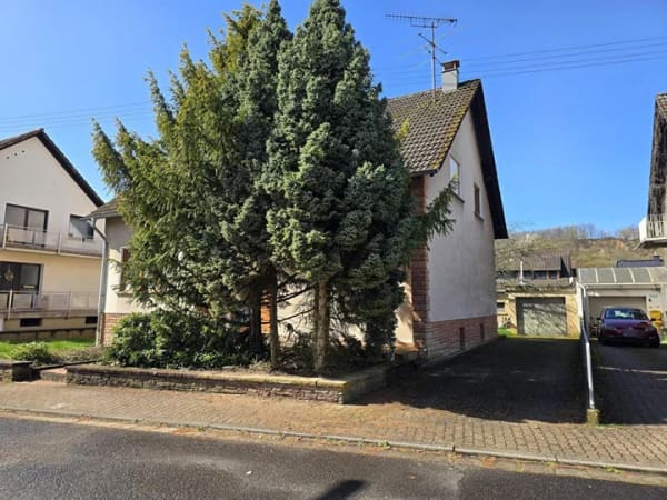 Immobilie in Schmelz - Mehrfamilienhaus in Schmelz (Bettingen) - Bild 1