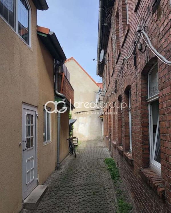 Immobilie in Erfurt - Kleines und charmantes Mehrfamilienhaus in Erfurt - Provisionsfrei - Bild 1