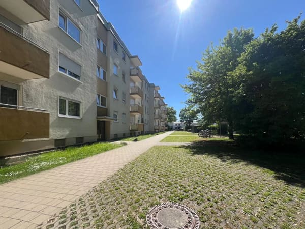 Immobilie in Elchingen - 3-Zimmer-Wohnung mit zwei Balkonen – ideal zum Modernisieren - Bild 1