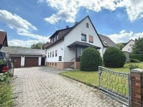 Immobilie in Betzenstein - Drei Wohnungen. eine Immobilie. Viele Möglichkeiten! - Bild 0