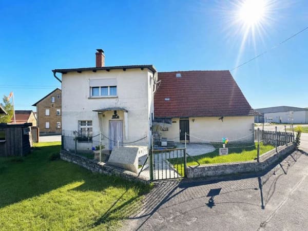 Immobilie in Aidhausen - Freistehendes Einfamilienhaus mit Garten und Gestaltungspotenzial in Aidhausen - Bild 4